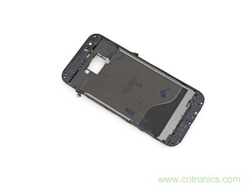 牛人強拆！新HTC One(M8)真機精密做工難修理