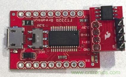  圖4：裝配好的隔離型USB-to-UART轉換器。